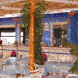 Chiringuito Miami, abierto desde 1967,  en c/ Miramar,15 en Punta Umbria (Huelva). Situado en primera linea de playa, tradición familiar.