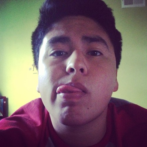 Ello everyone. Names steven. Im pretty funny. Hit me up some time :)
