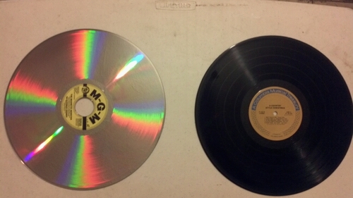 frutineo's profile picture. 