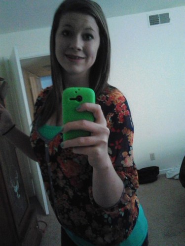 kaileybrooke70's profile picture. follow me and ill follow back!(: Takenn for life by this amazing guy.