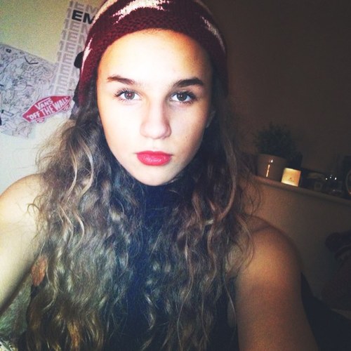 OLD ACCOUNT FOLLOW @tararabumdeayy