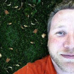 Father of 4, graphic designer and illustrator working as creative director @degreesearch in Utah.