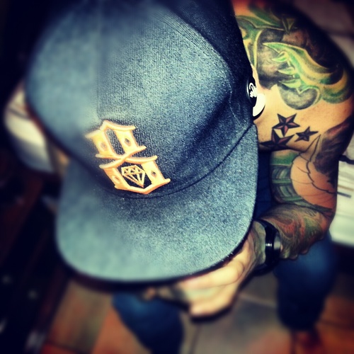 Artista corporal (TATUADOR) y un sonador de tiempo completo..!