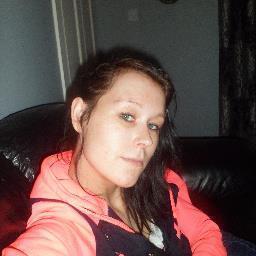 young free single 21 broun hair ,vodka is my drink iiiii