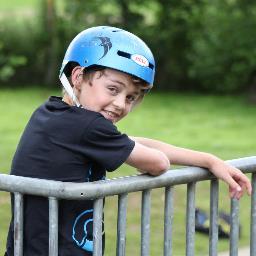 Rollerblader, YouTuber check it out....