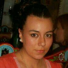 laura_camachoza's profile picture. Madre, cofrade, costalera, taurina, autónoma y madrileña