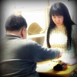 matakitesikasan's profile picture. ヒカ碁読んで、囲碁始めました＼(＾o＾)／早く強くなって囲碁サロンとか行って見たい！フリーターだけど、今なかなか仕事無くて家でネット三昧してます(^_^;)　でも、ネット碁は苦手。。。やっぱり対面で打つのが一番(*^_^*)