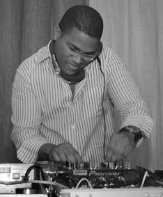 Rolan2Garcia's profile picture. MusicoTerapeuta:. Me gusta la música y transmitirla mucho más.|| Rolan2garcia@Hotmail.com|| Santiago, R.D.