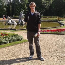 Blogger, tennis fanatic and dog lover who's just getting into Twitter http://t.co/FfyH5HF6G9