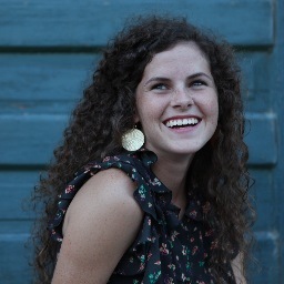 im nicole. i'm a passionate follower of Christ. i love food, jimmy fallon, almond joys, and adventure.