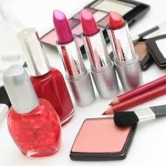 Makeuptips_prof's profile picture. I am 13 ( i know you are probably thinking i am crazy!) and i love make-up. I don't know what I would do without it. It's an everyday essential. So follow me :)