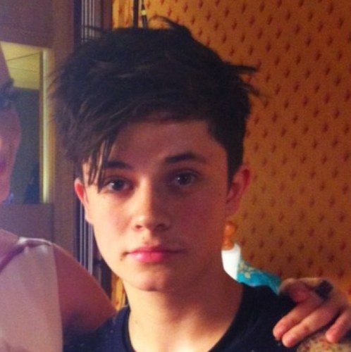 This is a fan base created for Ceallach Spellman because he's so lovey and always makes the people around him laugh :) If you love Cel then you should follow :)