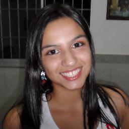 Olha gente !!!! 
Sou a Gabriele Pinheiro me sigam ai : @pinheiro_bibi