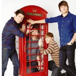 i love music, dancing, acting, live the moment and BTR. I'm Rusher, i love my family and i will follow all the rushers that i can, i love you girls  :*