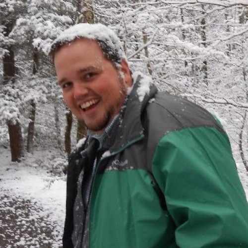 MooseThompson's profile picture. Official Twitter of retweeting to 10 friends and 200 or so bots.