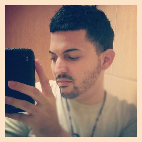 Brollysongui's profile picture. 