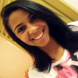 02Geovana's profile picture. Acreditar em palavras. Acreditar em promessas. Em gestos. Em olhares. Em sorrisos.Acho que esse é o meu problema,acreditar de mais e me iludir..