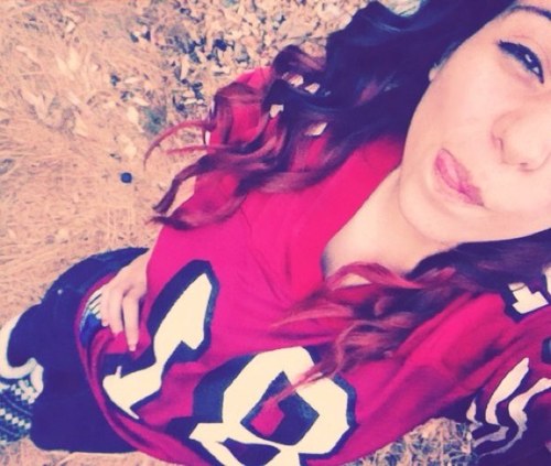you don't need to know where i live . All I'm saying is im livin that Cali Life ! Giants represent ! Niners tambienn. Latina power ❤