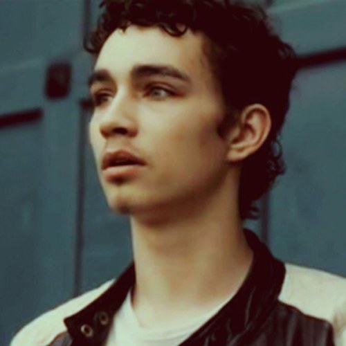 ThatDaylighter's profile picture. I don't know what rock you've been living under, but Dungeons and Dragons is still cool. Duh. [TMI|RP]