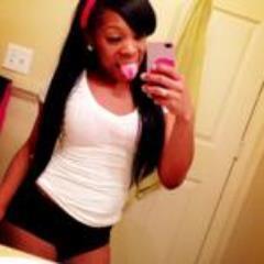 OnMarsHoe #Follow My Twifey @exclusiveloser Now Mfs make dat Button Blue (: 1 + 1 = 2 Of Us