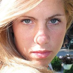 bbrax's profile picture. Biology nerd/pop culture junkie/cat whisperer