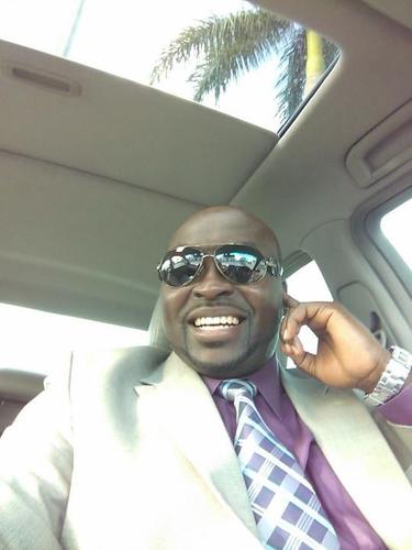 alex_lomosi's profile picture. 