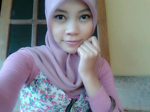 Rif_AyuSari Profile Picture