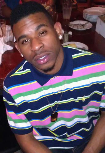 Im a young college student at HOWARD UNIVERSITY #HU18 from Ridgeland SC. Follow ya boi. Theatre Arts Acting Major