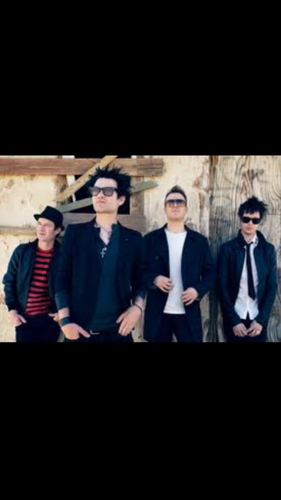 Sum 41's unofficial Colorado fan page. STEVO PLEASE COME BACK!!!!!!!! :'( Sum 41 and Cone McCaslin follow. Owner: @DanyDgm2