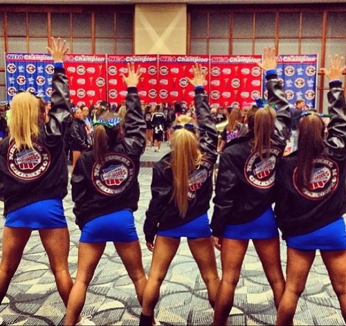 ✨SERVIN YOU FIERCE CHEER TWEETS 24/7!✨ 2 fine cheerleaders run this account. #OC4L #LBOD #G3FCA2A instagram: cheeroveranything✨