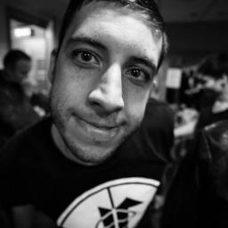 I love Elliot Gleave!!!He is GOD!!example the best....
