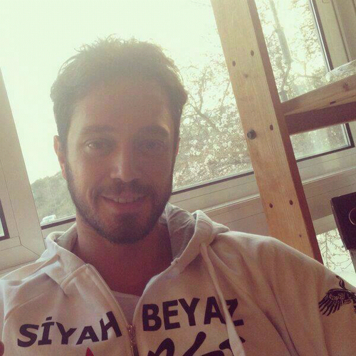 xxLoveForThem's profile picture. *PERFECTION IS BORING.*