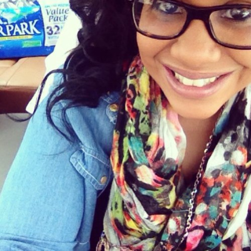 22, RN , living life and enjoying it too 
Instagram: enmyownworld