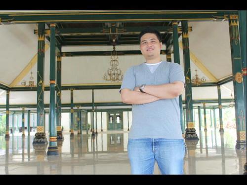Alumni ITS Surabaya|seorang Ayah| pernah jd Bank'er | Metra Digital Media Telkom Group | HM Sampoerna 234