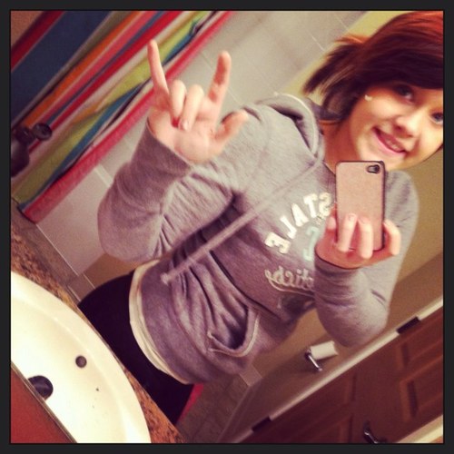 javabean1025's profile picture. 