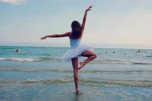 Elle est la raison de mon sourire, la définition de mon bonheur. ♥Alexia♥