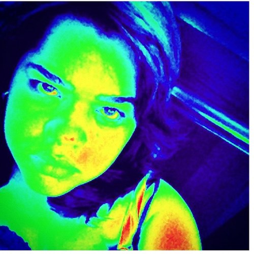 vickysanchezcas's profile picture. Hija, hermana, esposa, madre, familia, amiga y corista de a velda!!!! Mercadóloga, Publicista. Young & Rubicam Damaris