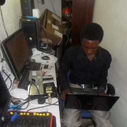 Hey am a dancer, website designer and developer, motion graphics maker, computer technitian and i like technology.