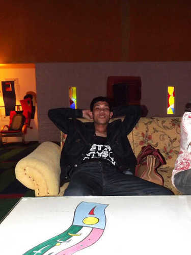 Want to know me ? Just follow and mention :) keep rock \m/