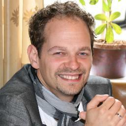 Redakteur bei http://t.co/mcWaNRtlKB - mit besonderer Vorliebe für den Tennis-Sport!