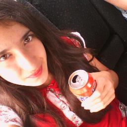 ooi, sou gremista adorooo ouvir muisca se quiserem saber mais sobre mim me add no face http://t.co/cbEZTZhSSX e me sigam bjss !!!