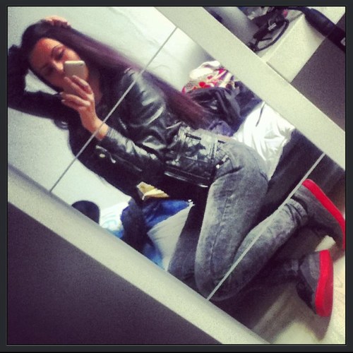 ellaways's profile picture. 