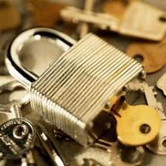 Locksure provides bespoke specialist insurance for Locksmiths in the UK.
You spend your life protecting customers from risk.
But are you neglecting yours?