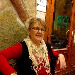 FallerFinola's profile picture. Lady Rotarian, Local knowledgeable Tour Guide of Derry City and NorthWest Ireland, writer of travel itineraries, & Ulster Scots Genealogy Researcher.