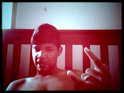 Ops.Geminiano,Bobo.Chato,Ironico,Ciumento,egoísta,inseguro,S.F.C,rolês,UFC.Livros e Trampo no Cartorio S.V? Poxa Vida Hein Uol ♪♫ 
C.D.R.C.S /