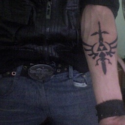 Raul_Shido's profile picture. Pensando en que la sabiduria del conejo zen acaba en la memoria de la vida en la ironia de sus dias en la ausencia del corazon