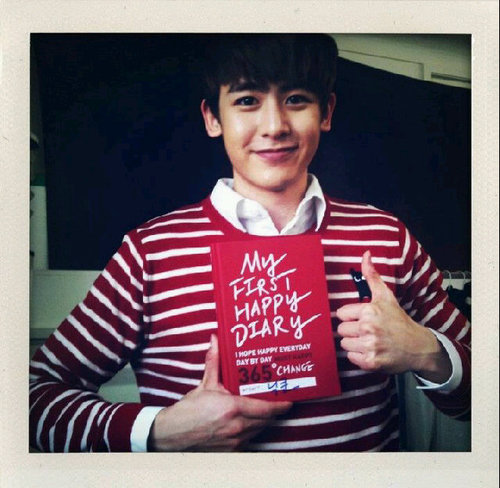 [Roleplayer of Nichkhun Buck Horvejkul] | 88line | #RPWithNoAgency | Hensem always.
