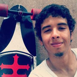 ''Levo meu fardo sem carreto, sem ladainha, sem desculpinha
Sigo o exemplo de Jesus que levou a cruz, e ela não tinha rodinha''