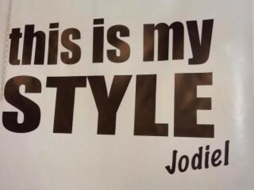 Creazioni da donna artigianali, easy-to-wear, pratici, eleganti. Materiali deluxe. Stile unico.