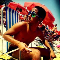 '' Eu tenho fé que o meu caminho é no requinte do samba...
 Eu tenho a força e coragem de um guerreiro que ama!''